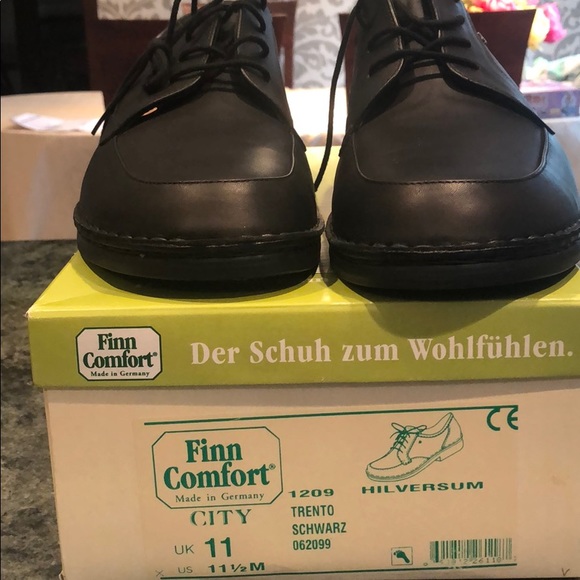 Men’s black leather tie shoes.  Brand new. - Picture 2 of 5